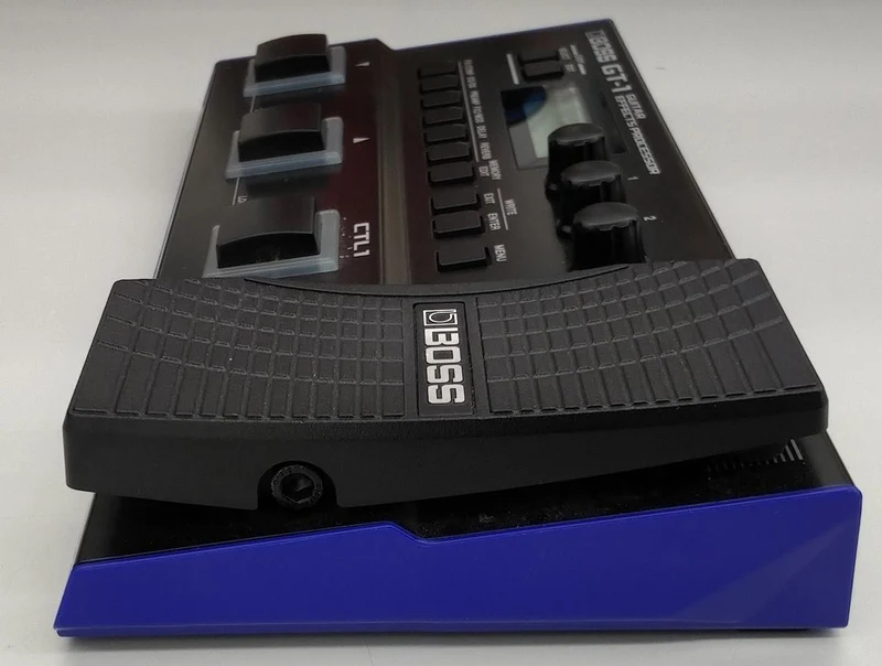BOSS Multi-Effektgerät GT-1