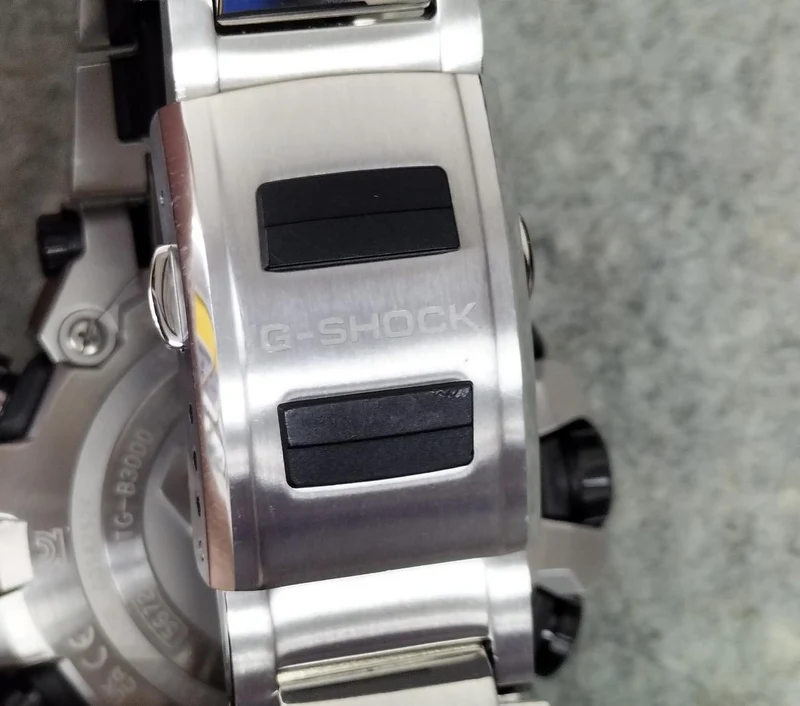 CASIO Funk-Solar-G-SHOCK MT-G Serie MTG-B3000D-1AJF