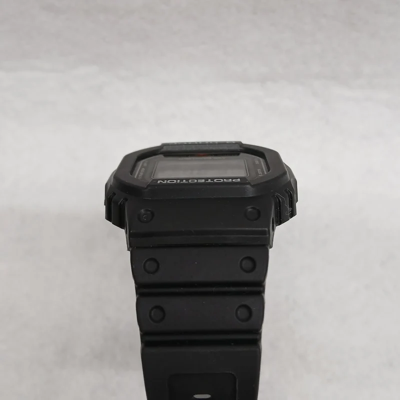 CASIO G-SHOCK DW-5600UE