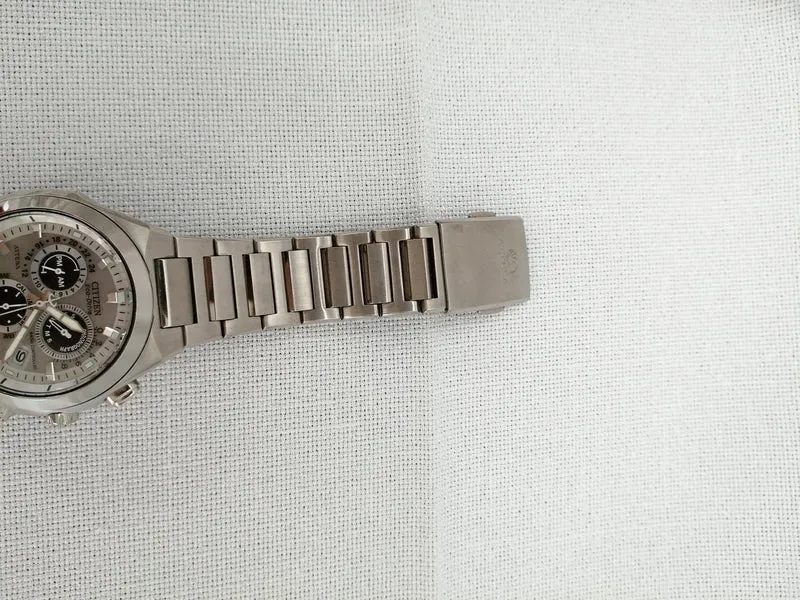 CITIZEN ECO-DRIVE E610-T008585