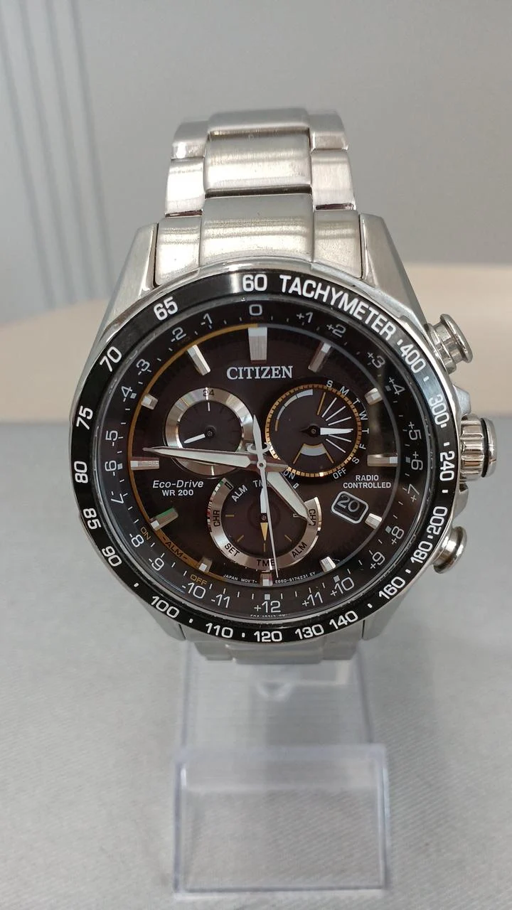 CITIZEN Radio Solar Eco-Drive Chronograph E660-S126886