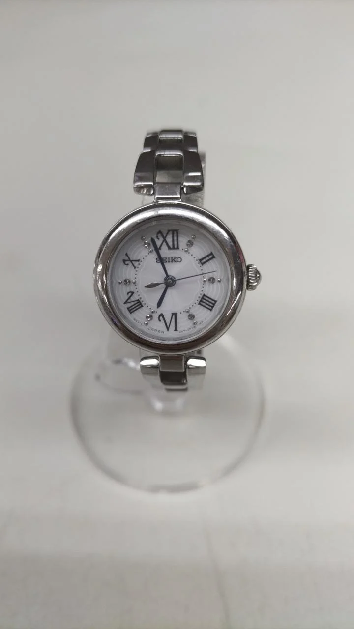 SEIKO Damen Solar V117-0CT0