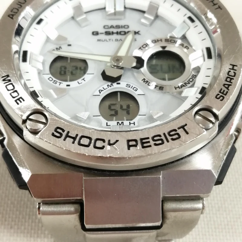 CASIO G-SHOCK GST-W110D Silber
