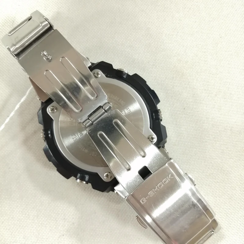 CASIO G-SHOCK GST-W110D Silber