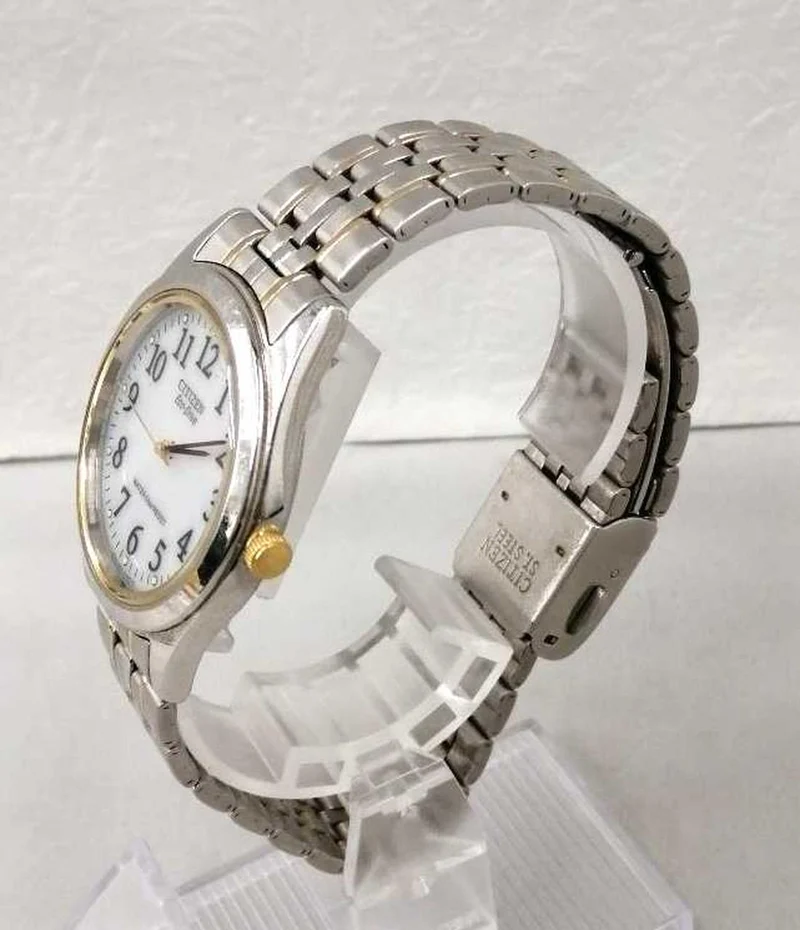 CITIZEN Eco-Drive Armbanduhr E030-L20476 TA