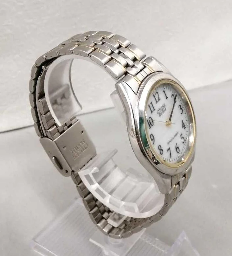 CITIZEN Eco-Drive Armbanduhr E030-L20476 TA