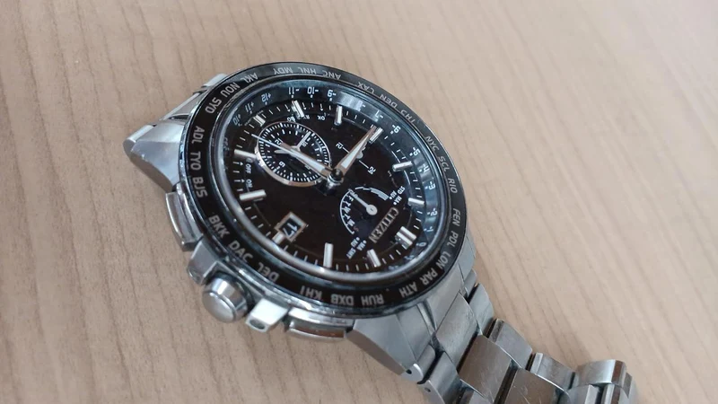 CITIZEN Atesa ECO-DRIVE Schwarz×Silber Zustand B