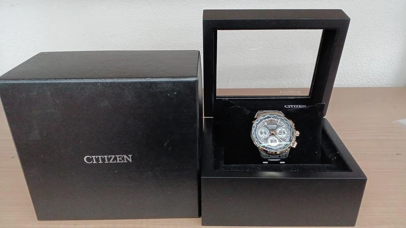CITIZEN CITIZEN EXCEED CC9055-50F Exceed F900 Radio Solar Limited Edition Zustand B