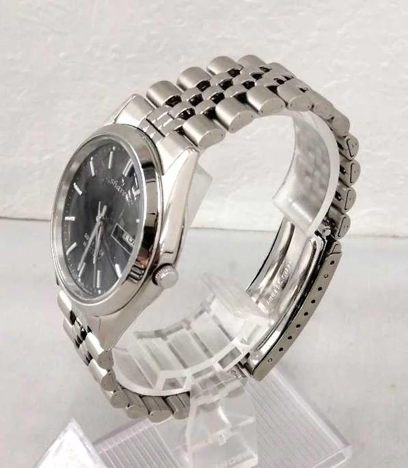 CITIZEN Solar-Armbanduhr E101-TO15352