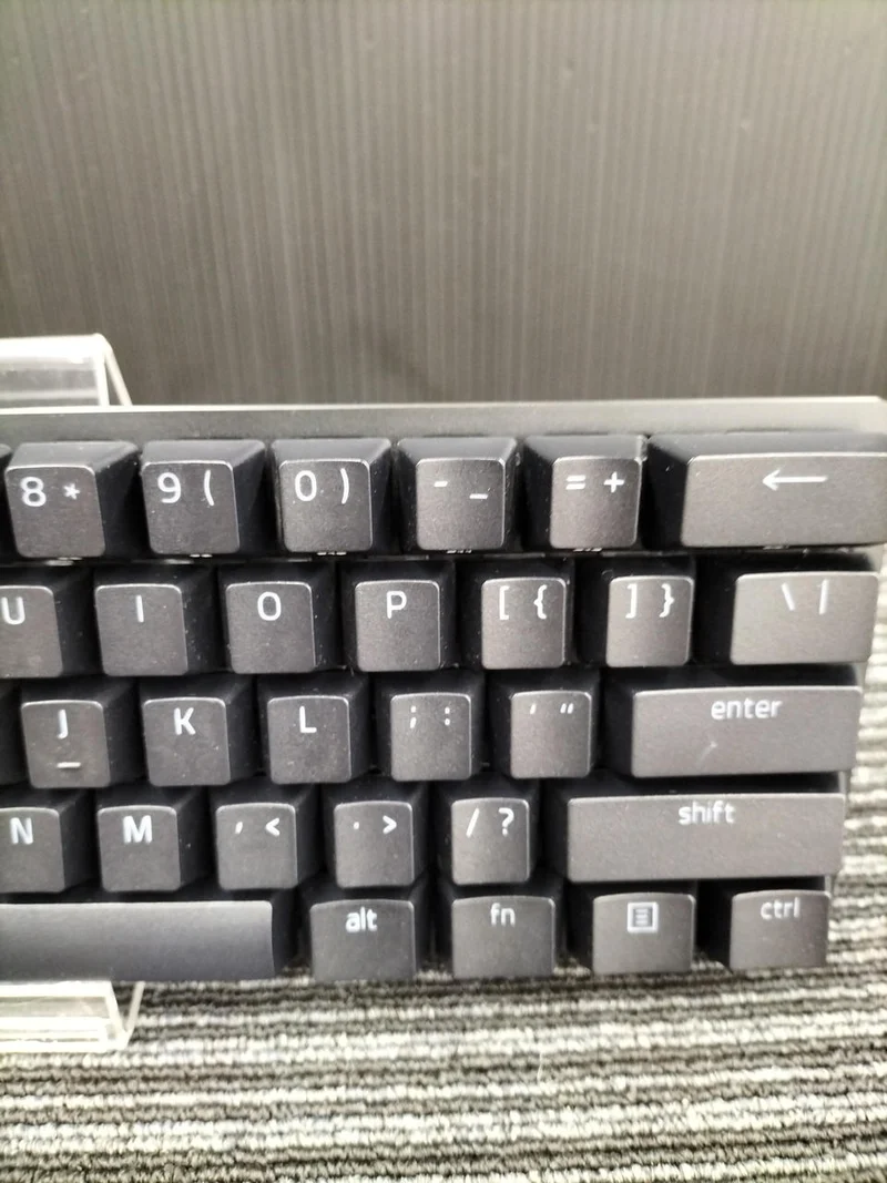 RAZER „Je größer die Arbeitsfläche, desto präziser das Zielen.“ HUNTSMAN MINI RZ03-0339