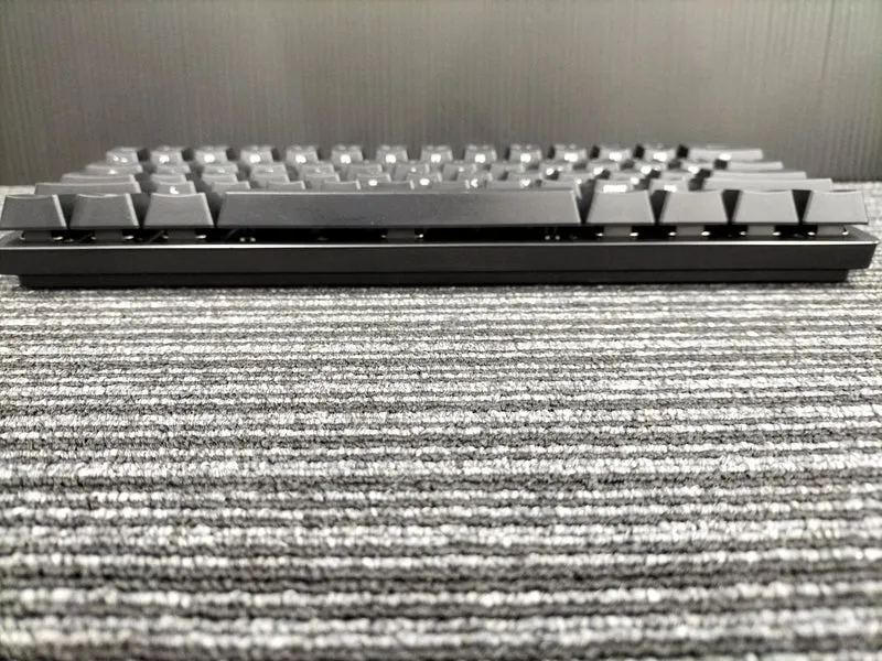RAZER „Je größer die Arbeitsfläche, desto präziser das Zielen.“ HUNTSMAN MINI RZ03-0339