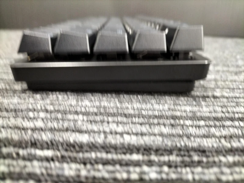 RAZER „Je größer die Arbeitsfläche, desto präziser das Zielen.“ HUNTSMAN MINI RZ03-0339
