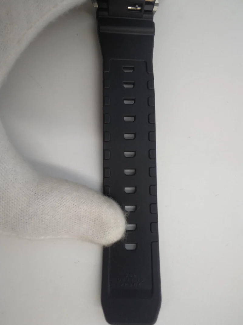 CASIO G-SHOCK GM-2100MG
