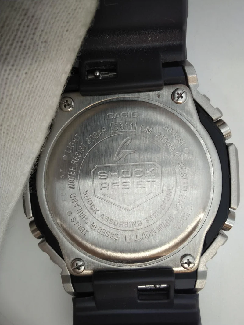 CASIO G-SHOCK GM-2100MG