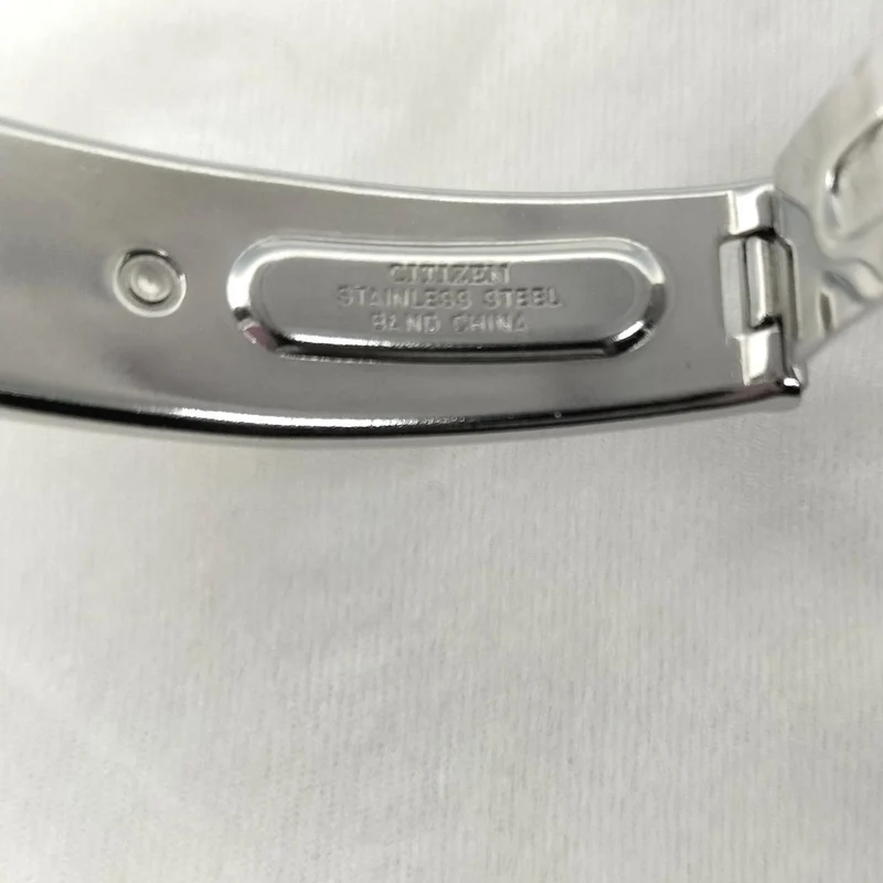 CITIZEN Uhr E013-S104408