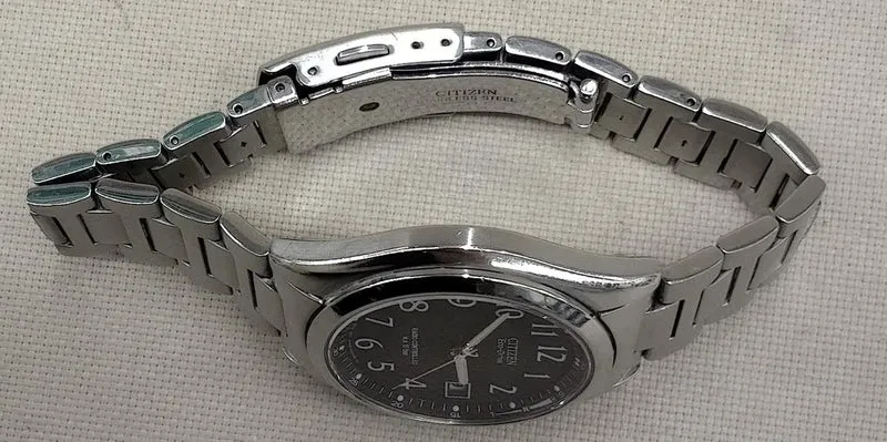 CITIZEN Solar-Funkarmbanduhr H415-S038278