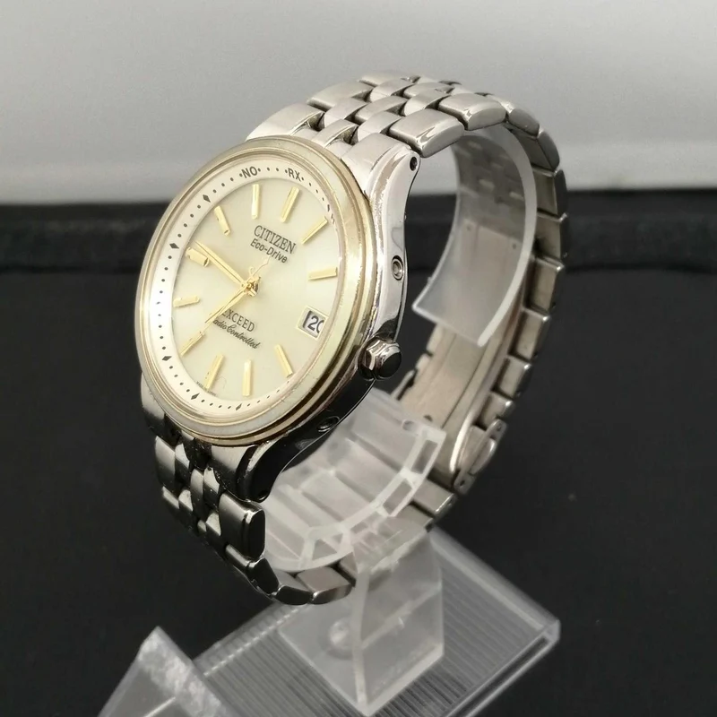 CITIZEN Solar-Armbanduhr H111-T013635
