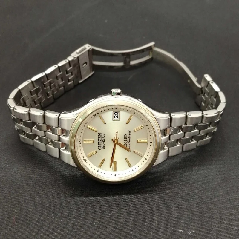CITIZEN Solar-Armbanduhr H111-T013635
