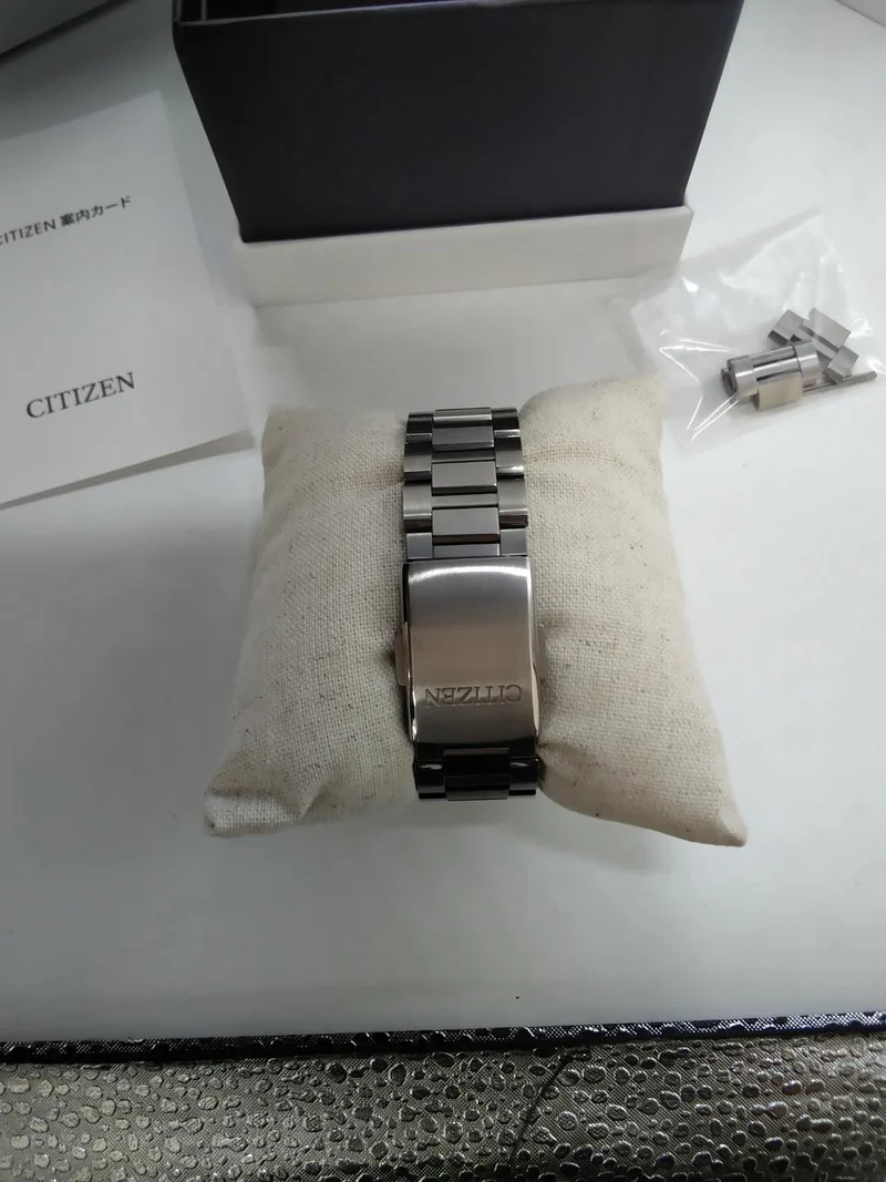 CITIZEN Solar-Armbanduhr H800-A1CN206