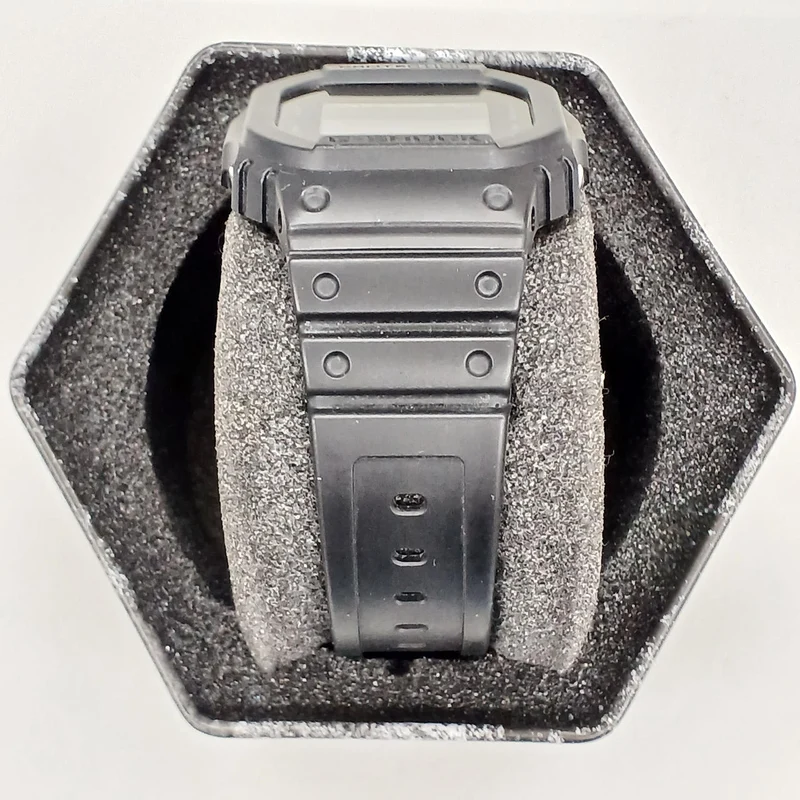 CASIO G-SHOCK DW-5600BB