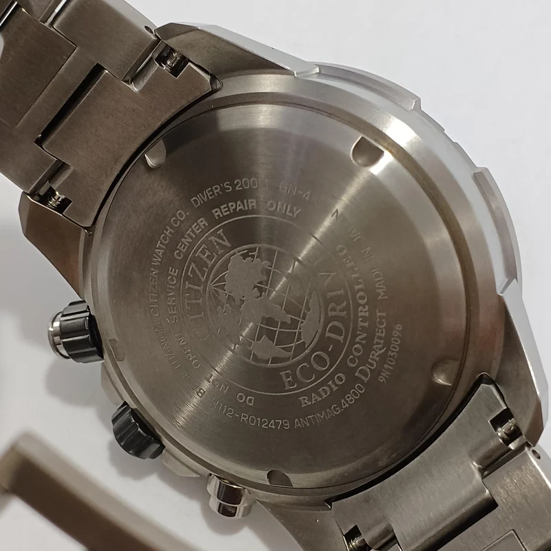 CITIZEN Funkgesteuerte Solar-Armbanduhr AS7141-60E