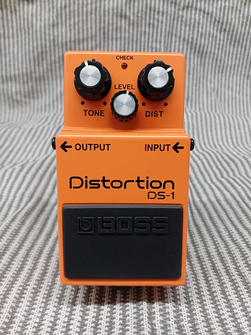 BOSS Effektpedal: DS-1