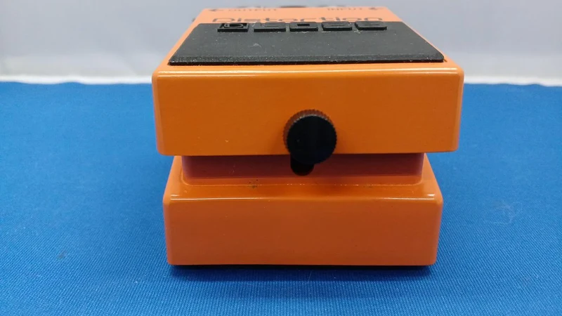 BOSS Distortion DS-1