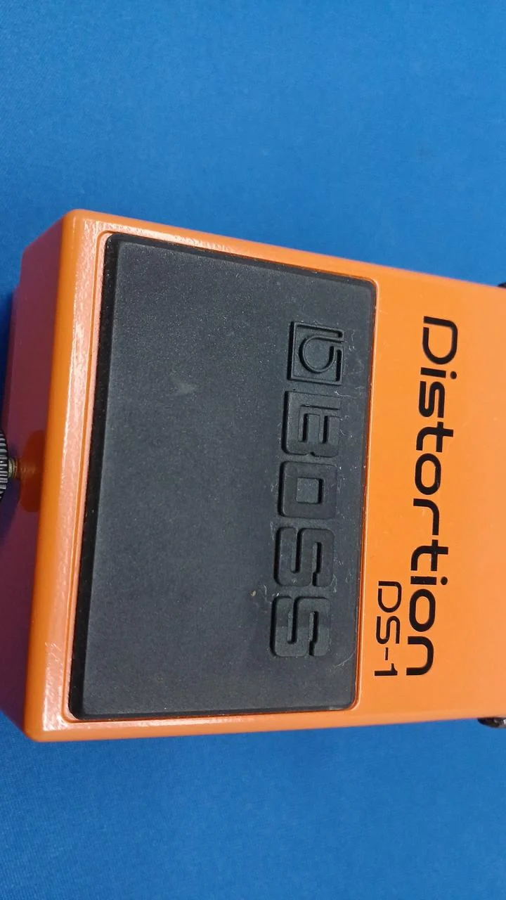 BOSS Distortion DS-1