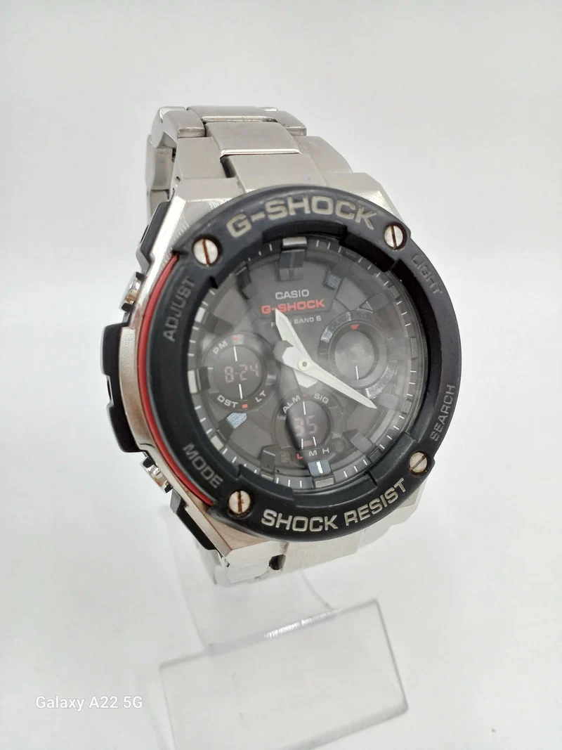 CASIO Funkgesteuerte Solar-Armbanduhr G-SHOCK GST-W100D