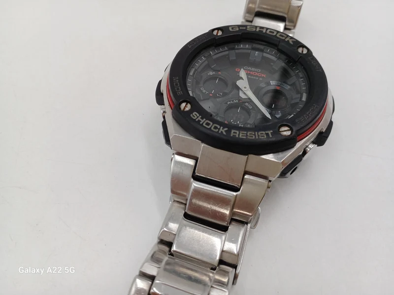 CASIO Funkgesteuerte Solar-Armbanduhr G-SHOCK GST-W100D