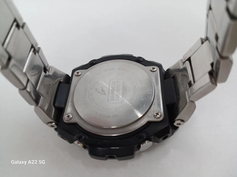 CASIO Funkgesteuerte Solar-Armbanduhr G-SHOCK GST-W100D