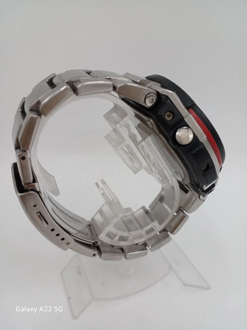 CASIO Funkgesteuerte Solar-Armbanduhr G-SHOCK GST-W100D