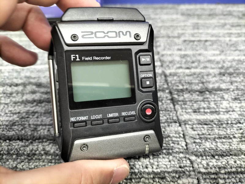 ZOOM [Scratches and Dirt] Field Recorder F1-LP