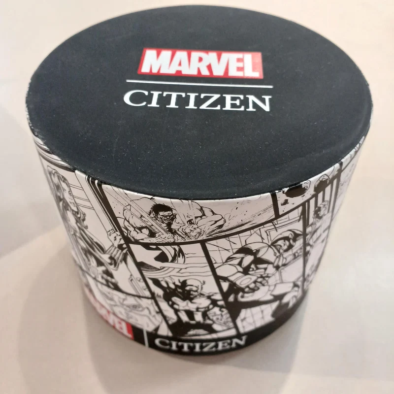 CITIZEN MARVEL THE AVENGERS aw1155-03w / Schwarz × Gold