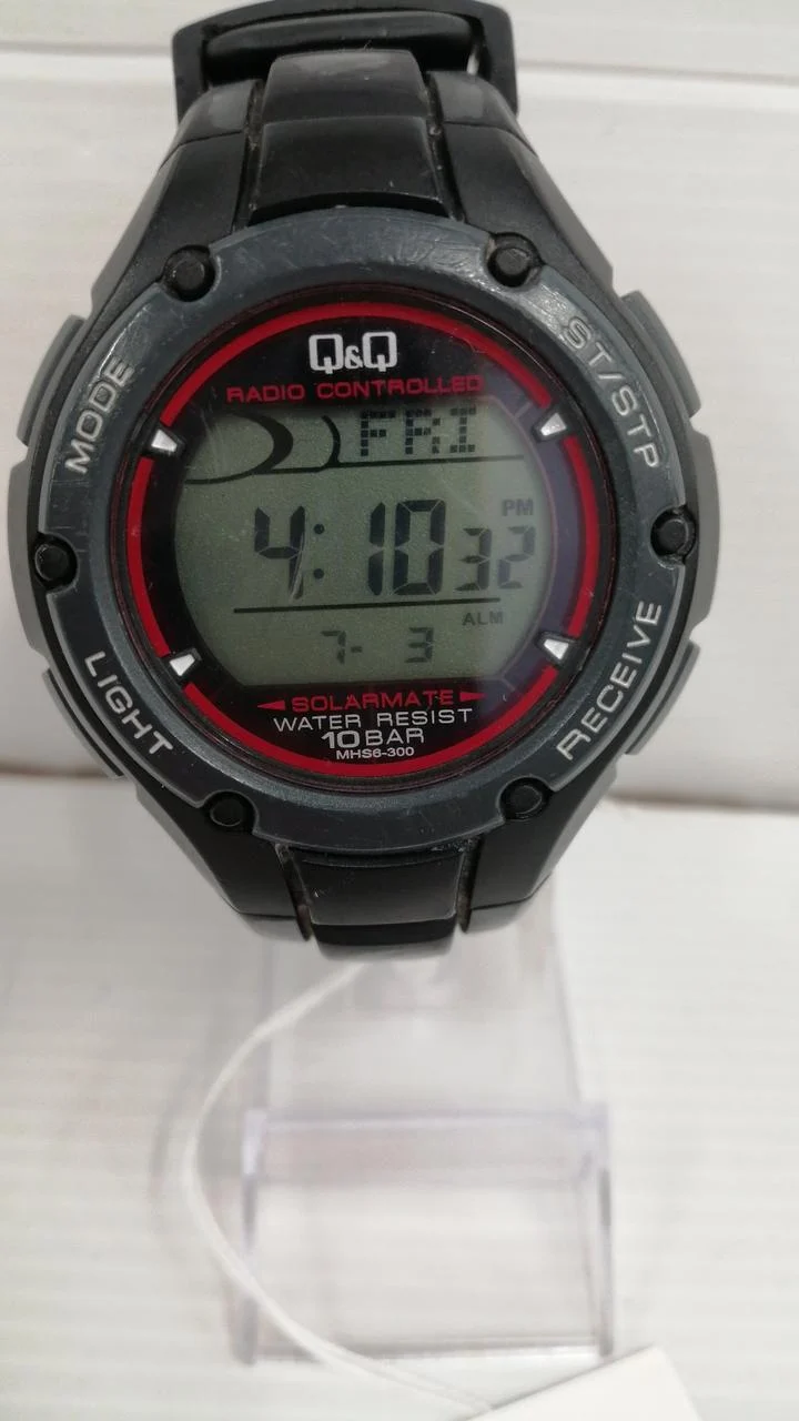 CITIZEN Solar-Armbanduhr SCHWARZ ROT