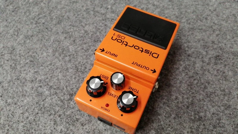 BOSS Effektpedal: DS-1