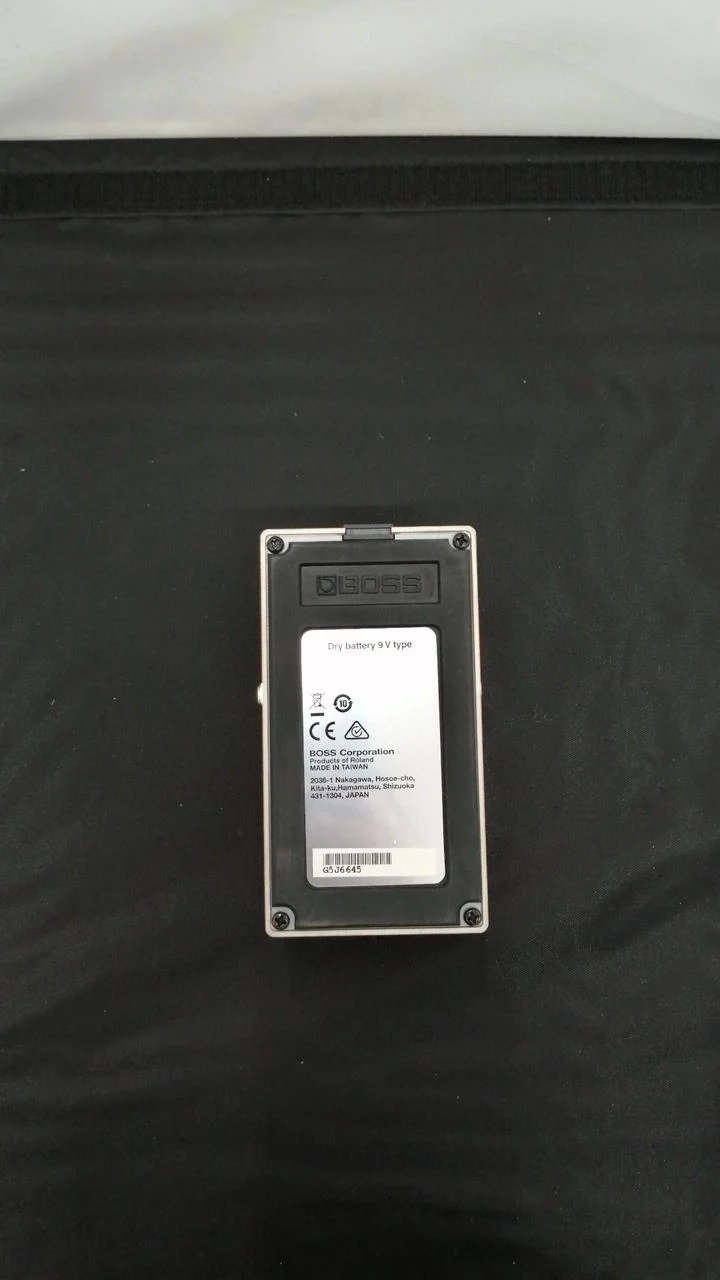 BOSS Effektpedal/Verzerrer DS-1