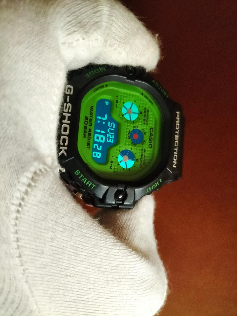 CASIO G-SHOCK DW-5900RS
