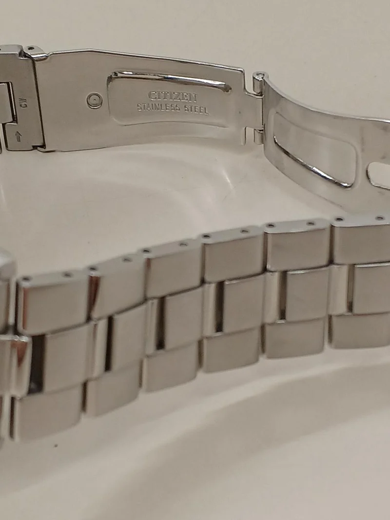 CITIZEN Solar-Armbanduhr B690-S117518