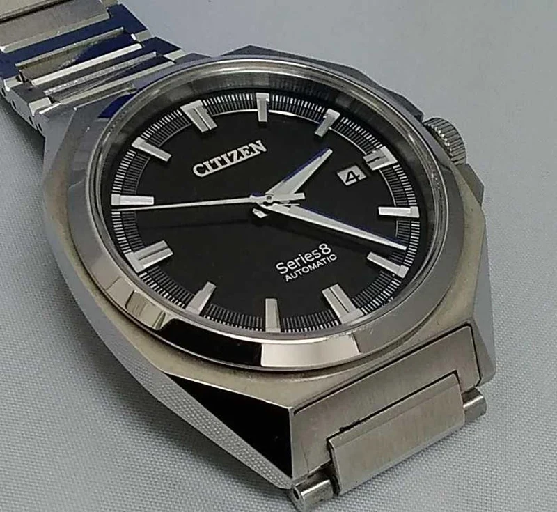 CITIZEN Automatik-Armbanduhr SERIE 8 NB6010-81E