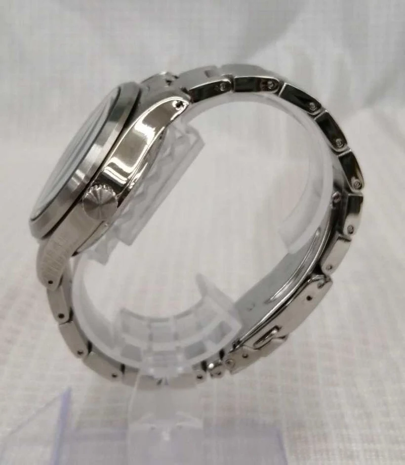 SEIKO SEIKO5 Sportfeld Sportstil SBSA113