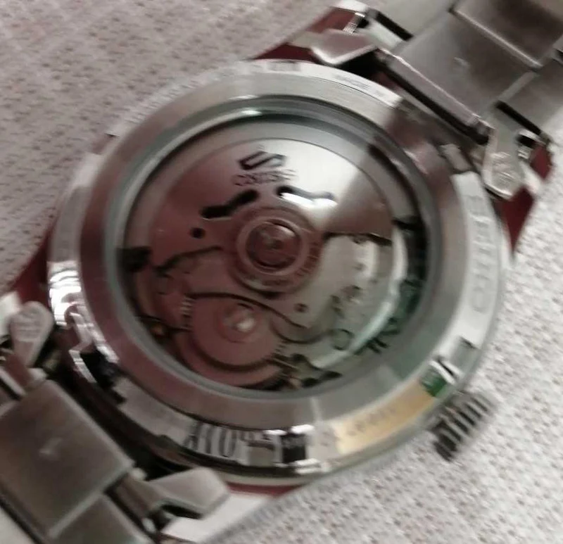 SEIKO SEIKO5 Sportfeld Sportstil SBSA113