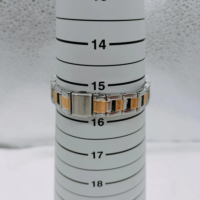 SEIKO Armbanduhr Solarradio 1B21-0AM0