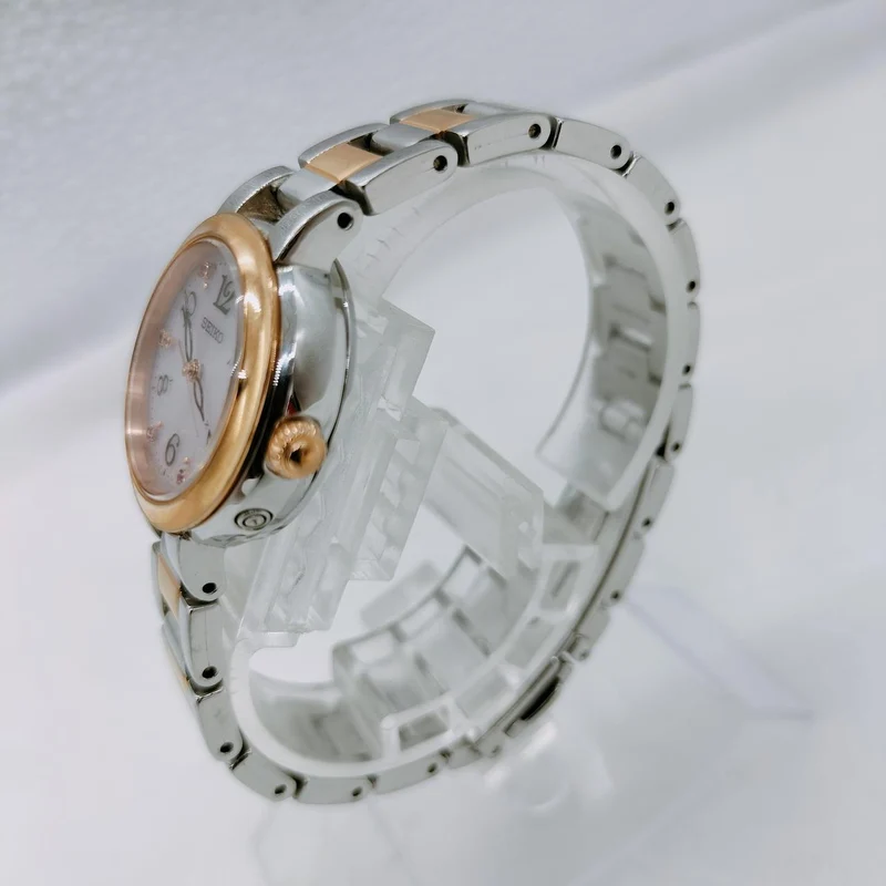 SEIKO Armbanduhr Solarradio 1B21-0AM0