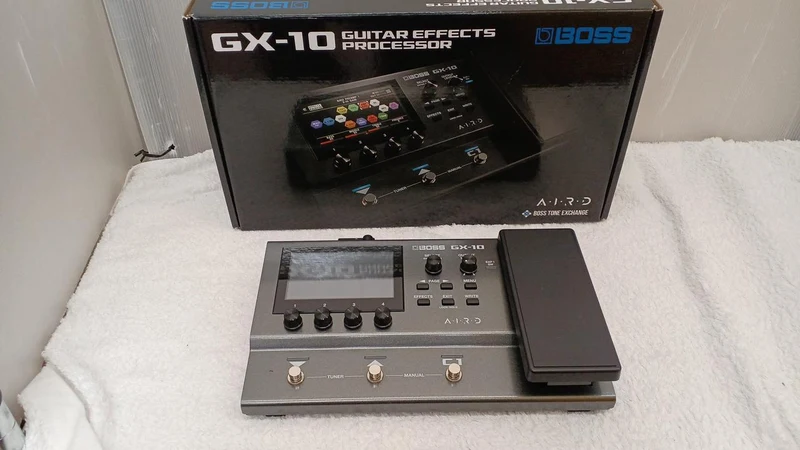 BOSS Effektpedale / Multieffekte GX-10/BT-DUAL