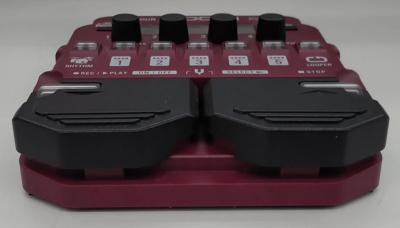 ZOOM Multi-Effektpedal B1 FOUR