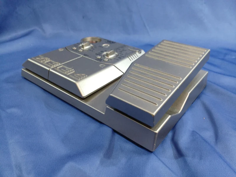 ZOOM Multi-Effektpedal 606GUITAR