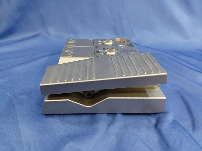 ZOOM Multi-Effektpedal 606GUITAR
