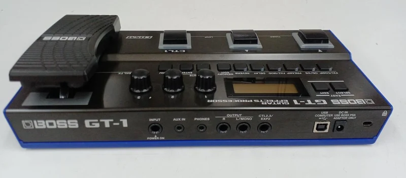 BOSS Multi-Effektgerät GT-1
