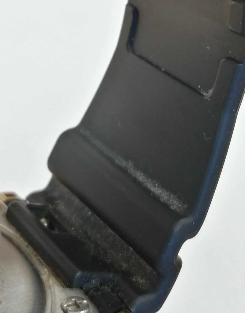 CASIO G-SHOCK GM-2100G